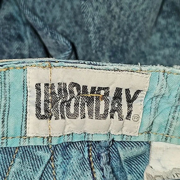 Vintage 80s Unionbay Chic Blue Acid Wash Jeans w/yoke& tapered leg Size 7x 29 - Picture 9 of 13